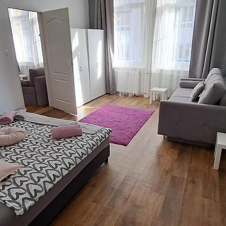 Sweet 16 Apartment In The Party District Budapesta Exterior foto