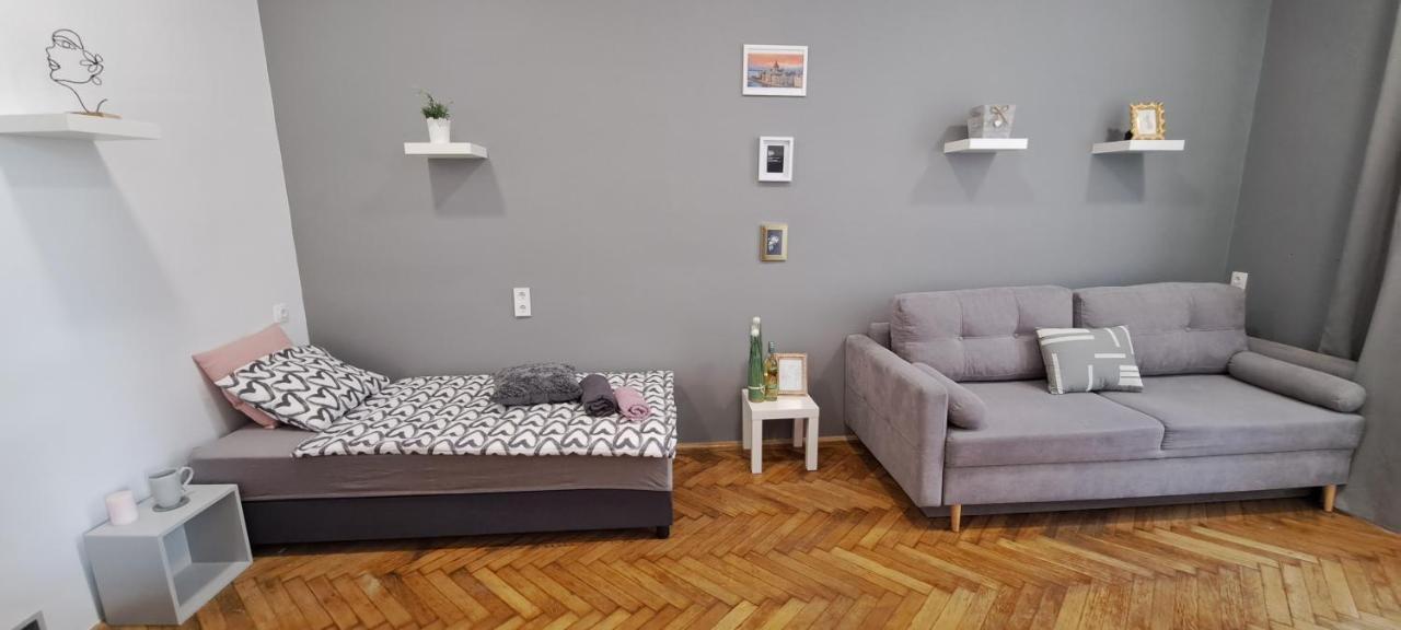 Sweet 16 Apartment In The Party District Budapesta Exterior foto